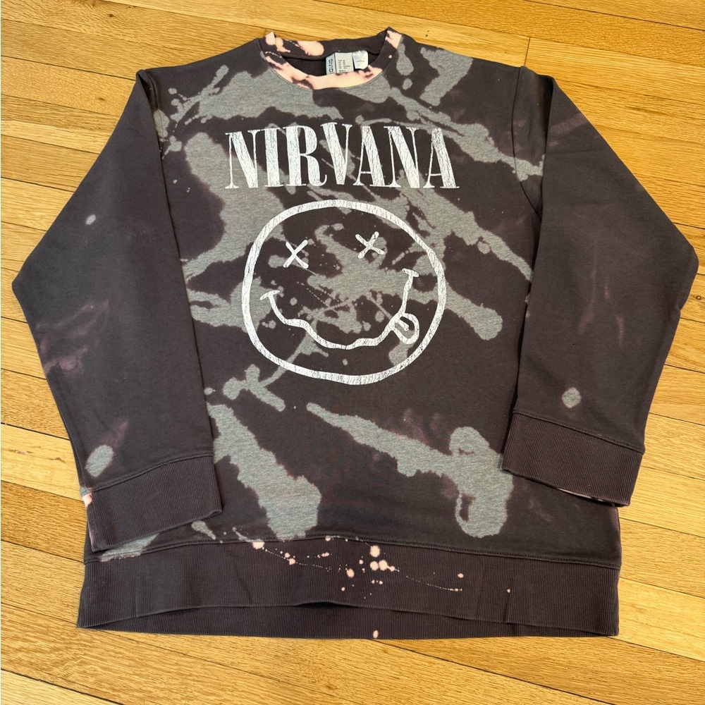 H&M DIVIDED NIRVANA Black Crewneck with Gray and Pink Bleach Splatter